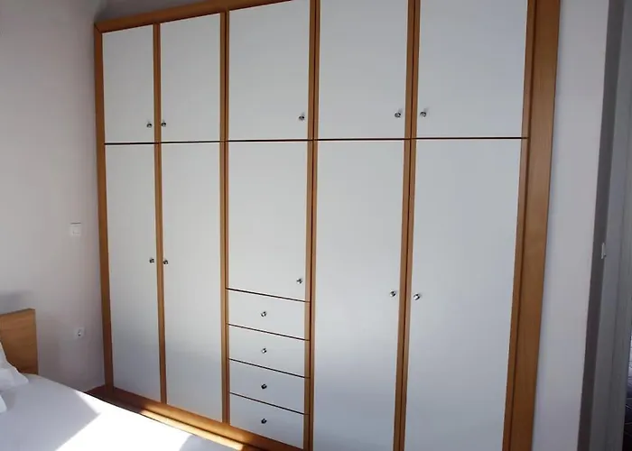 Holiday home Olympia's Sea 1 *